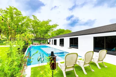 18840 SW 218th St, Miami, FL 33170 - Photo 4