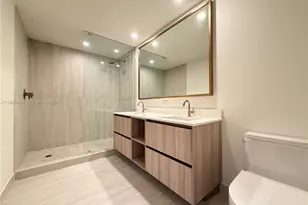 77 SE 5, Miami, FL 33131 - Photo 12