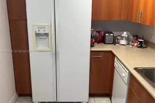 7501 E Treasure Dr, North Bay Village, FL 33141 - Photo 8