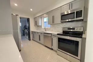 207 SW 12th Ave, Dania Beach, FL 33004 - Photo 22