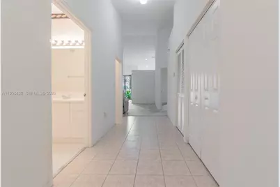 7501 S Aragon Blvd #4, Sunrise, FL 33313 - Photo 10