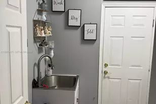 15744 SW 53rd Ct, Miramar, FL 33027 - Photo 10