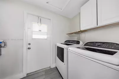 2520 NW 2nd Dr, Pompano Beach, FL 33064 - Photo 12