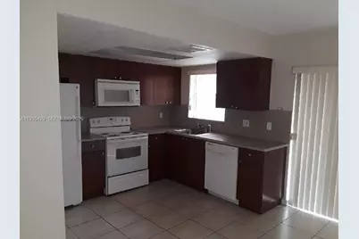 2604 NW 52nd Ave #C15, Lauderhill, FL 33313 - Photo 2