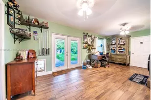 6890 SW 57th St, Davie, FL 33314 - Photo 16