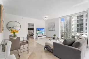 1060 Brickell Ave, Miami, FL 33131 - Photo 6