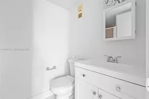 4801 NW 7th St, Miami, FL 33126 - Photo 16