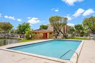 4801 NW 7th St, Miami, FL 33126 - Photo 24