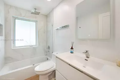 560 Hampton Ln, Key Biscayne, FL 33149 - Photo 12