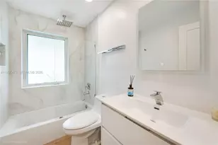 560 Hampton Ln, Key Biscayne, FL 33149 - Photo 12