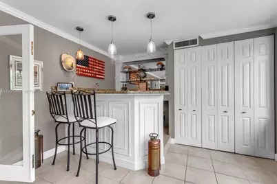 5810 SW 89th Ct, Miami, FL 33173 - Photo 10