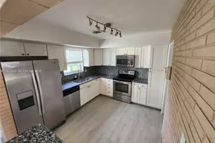 3346 Coolidge St, Hollywood, FL 33021 - Photo 2