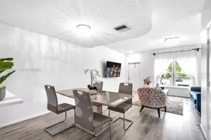 9925 NW 57th Manor, Coral Springs, FL 33076 - Photo 10