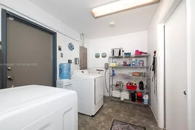 9370 SW 82nd St, Miami, FL 33173 - Photo 22