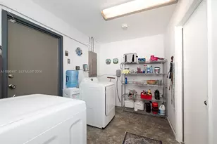9370 SW 82nd St, Miami, FL 33173 - Photo 22