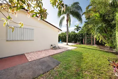 9370 SW 82nd St, Miami, FL 33173 - Photo 28