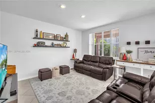 1058 Tupelo Way, Weston, FL 33327 - Photo 6