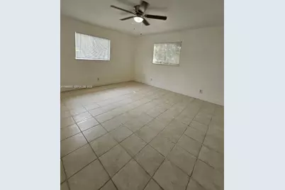 209 SW 9th St #209, Hallandale Beach, FL 33009 - Photo 10