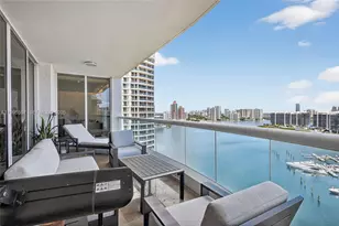 6000 Island Blvd, Aventura, FL 33160 - Photo 32