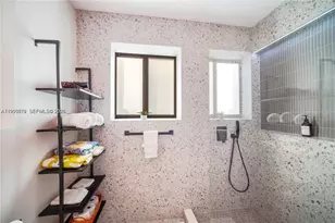 13654 NE 20th Pl, North Miami Beach, FL 33181 - Photo 22