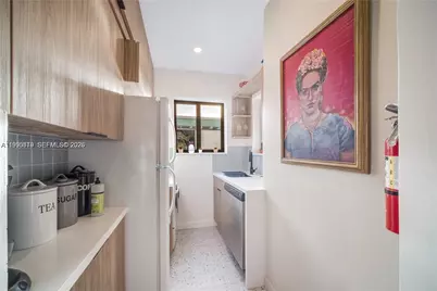 13654 NE 20th Pl, North Miami Beach, FL 33181 - Photo 12