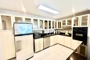 19370 Collins Ave, Sunny Isles Beach, FL 33160 - Photo 6