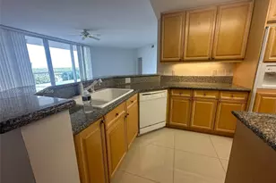 6001 N Ocean Dr, Hollywood, FL 33019 - Photo 44