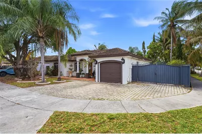 14386 SW 164th Ter, Miami, FL 33177 - Photo 2