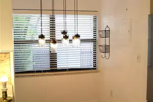 9944 NW 41st St, Doral, FL 33178 - Photo 8