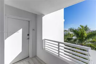 1133 102nd St, Bay Harbor Islands, FL 33154 - Photo 4