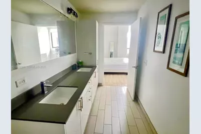 999 SW 1st Ave #1807, Miami, FL 33130 - Photo 26