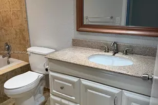 451 NE 207th Ln, Miami, FL 33179 - Photo 10