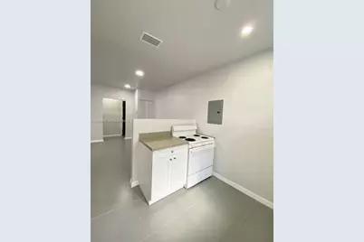 60 NE 78th St #Front, Miami, FL 33138 - Photo 10