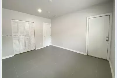 60 NE 78th St #Front, Miami, FL 33138 - Photo 14
