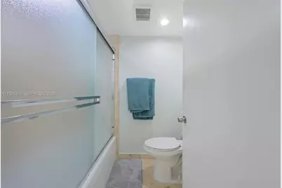 20515 E Country Club Dr #348, Aventura, FL 33180 - Photo 22