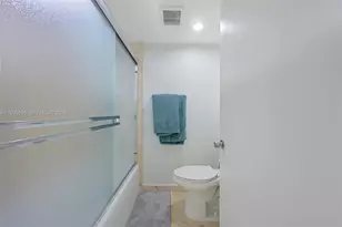 20515 E Country Club Dr, Aventura, FL 33180 - Photo 22