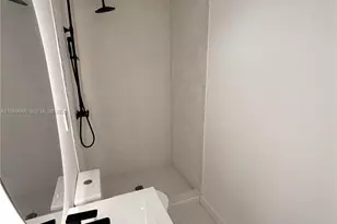 605 Euclid Ave, Miami Beach, FL 33139 - Photo 6