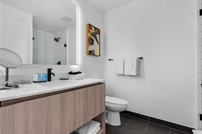 398 NE 5th St #4716, Miami, FL 33132 - Photo 8