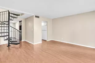 620 Tennis Club Dr, Fort Lauderdale, FL 33311 - Photo 10