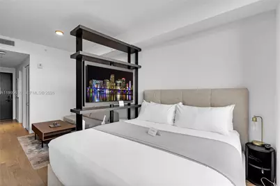 398 NE 5th St #4412, Miami, FL 33132 - Photo 2