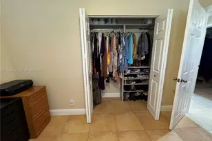 2723 E Abiaca Cir, Davie, FL 33328 - Photo 32