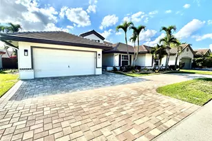 2723 E Abiaca Cir, Davie, FL 33328 - Photo 36
