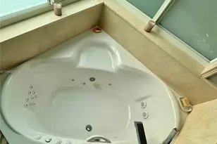 2723 E Abiaca Cir, Davie, FL 33328 - Photo 24