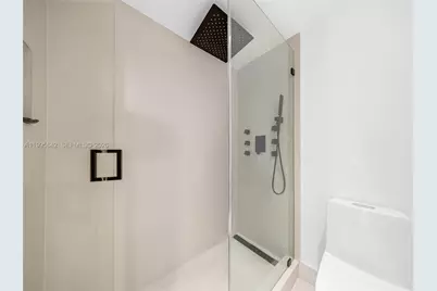 701 Brickell Key Blvd #1112, Miami, FL 33131 - Photo 10