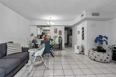 805 W 79th Pl, Hialeah, FL 33014 - Photo 10