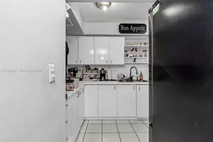 805 W 79th Pl, Hialeah, FL 33014 - Photo 2