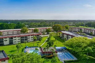 9820 S Hollybrook Lake Dr, Pembroke Pines, FL 33025 - Photo 26