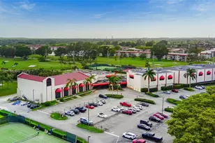 9820 S Hollybrook Lake Dr, Pembroke Pines, FL 33025 - Photo 22