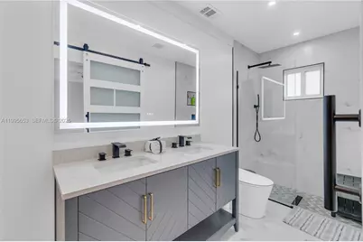 2426 NW 108th Ter, Sunrise, FL 33322 - Photo 14