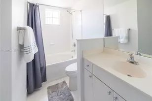 17100 N Bay Rd, Sunny Isles Beach, FL 33160 - Photo 6